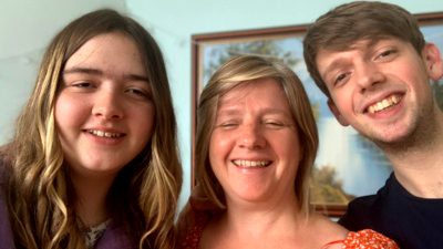 Image of Anita with her Children